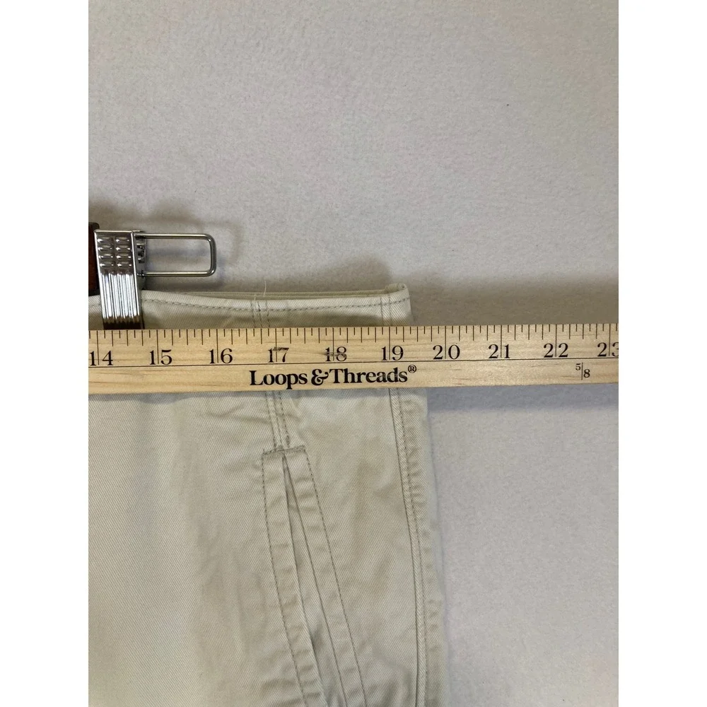 Rugged Utility Levi's Mens‎ 36 Cream Cotton Multi Pocket Cargo Shorts 12463-0028